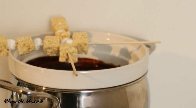 Rice Krispies Treats on skewers #KreateMyHappy #ad