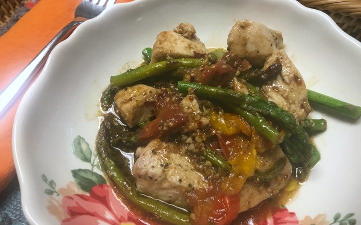 chicken and veggies in a bowl